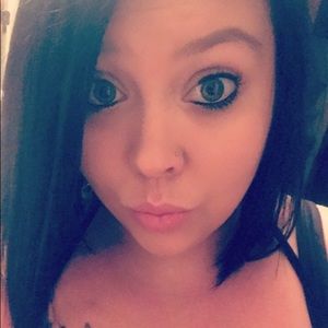 Meet your Posher, Briana